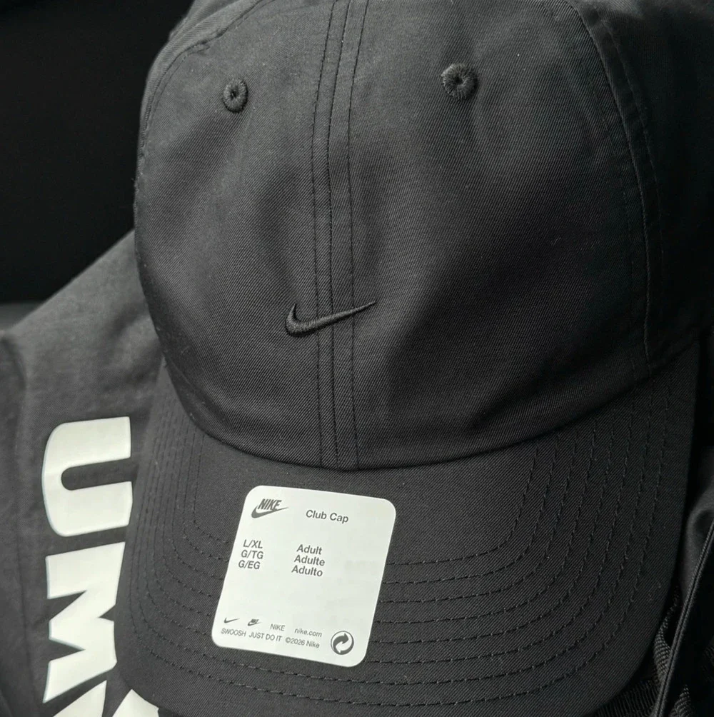 Nike Dri Fit Club Cap Green Swoosh Strapback Unisex Size L/XL HF5045 010 SAMPLE